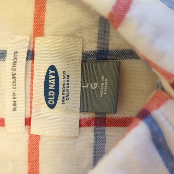 Casual Men's Short Sleeve Button Up - Picture 2 of 3